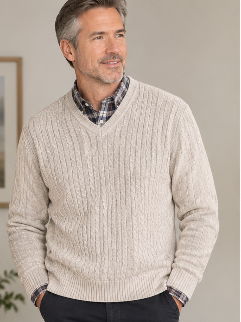 Men's Izod cream sweater, size large, excellent condition.
